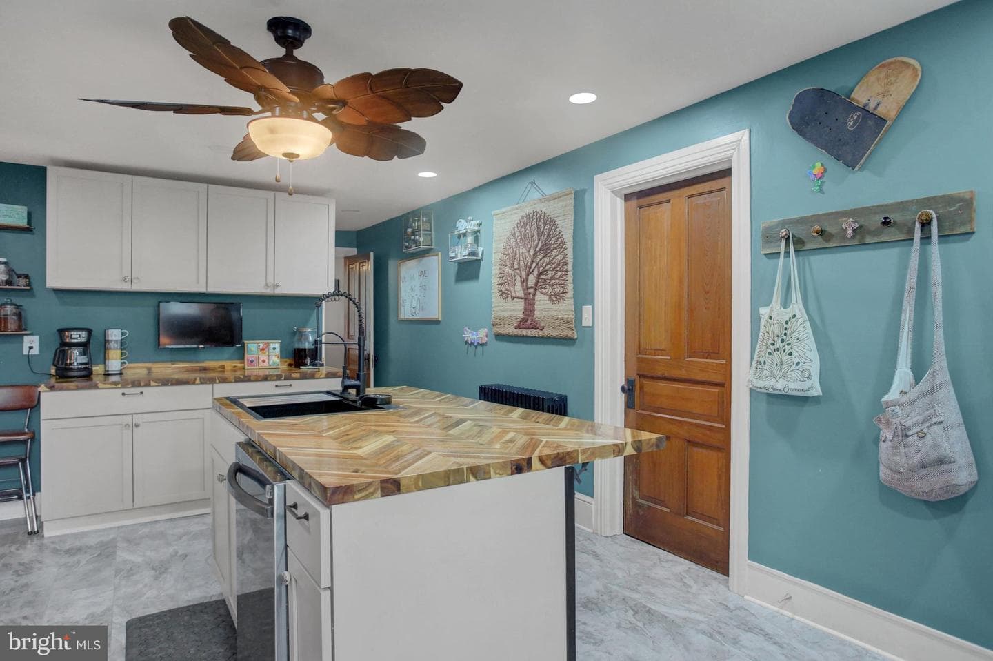 63 Linden Avenue N photo 18