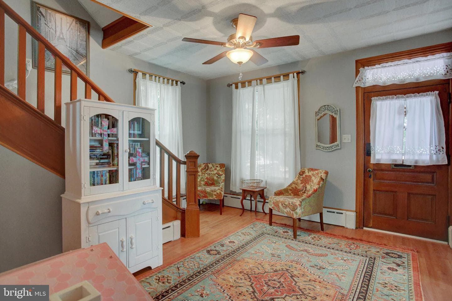63 Linden Avenue N photo 4