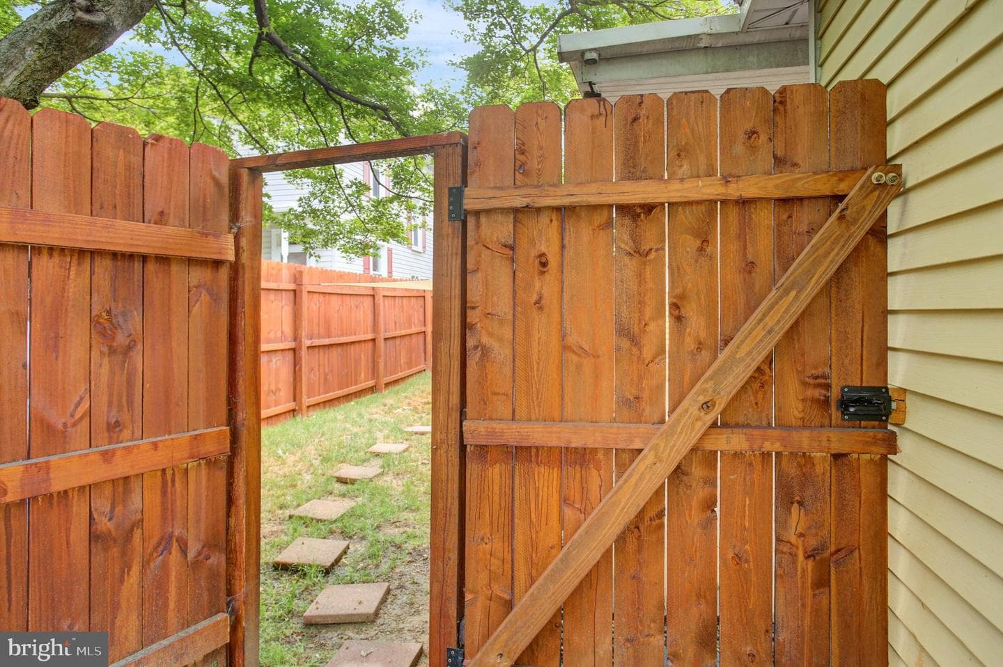 63 Linden Avenue N photo 54