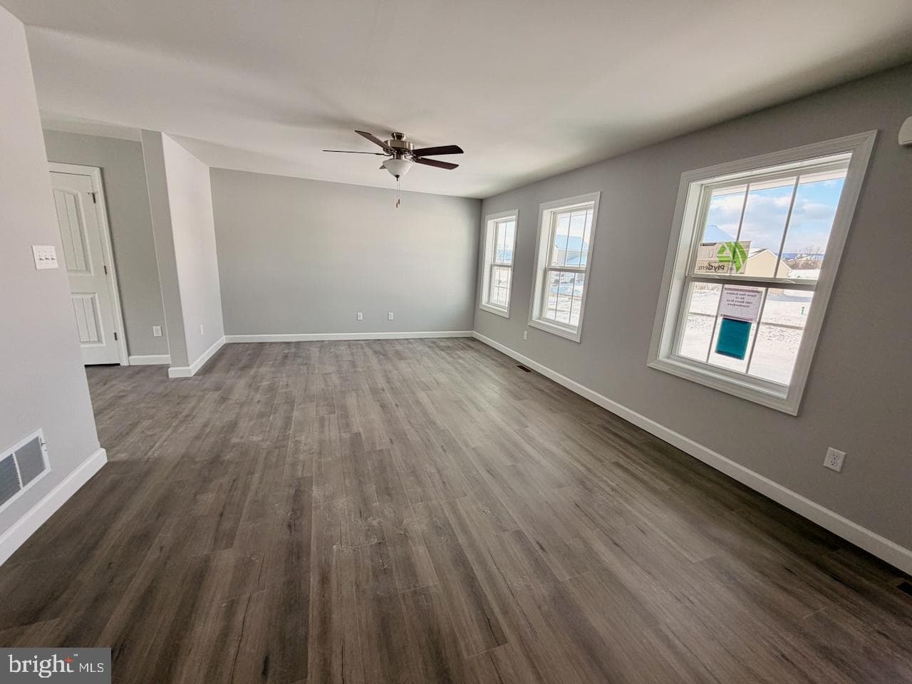 1527 Sherry Drive photo 4