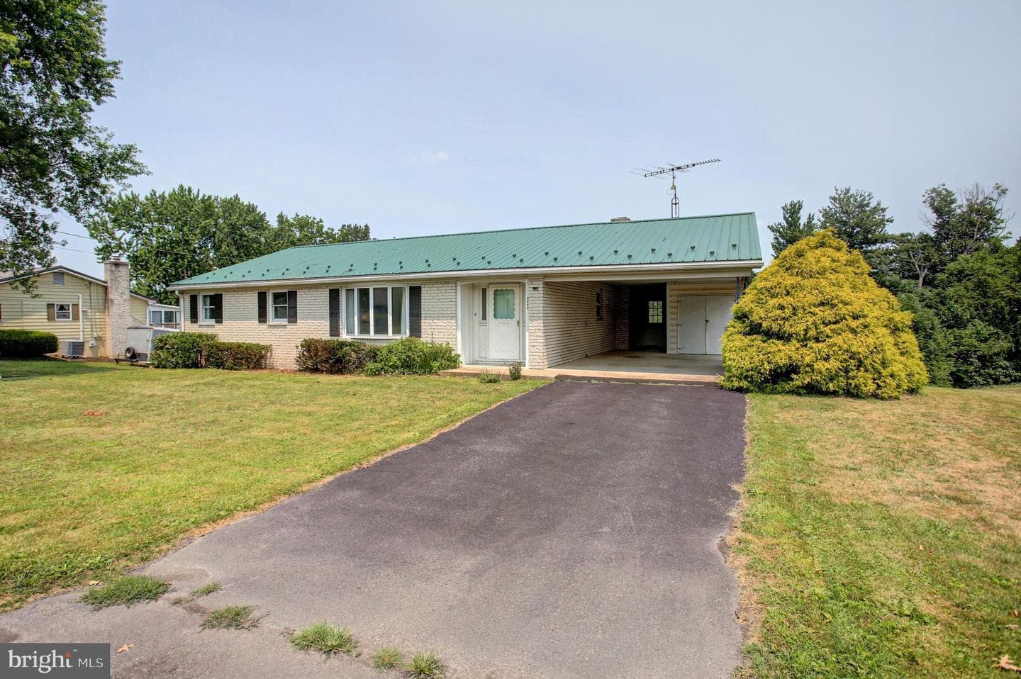 6404 Hillcrest Street photo 5
