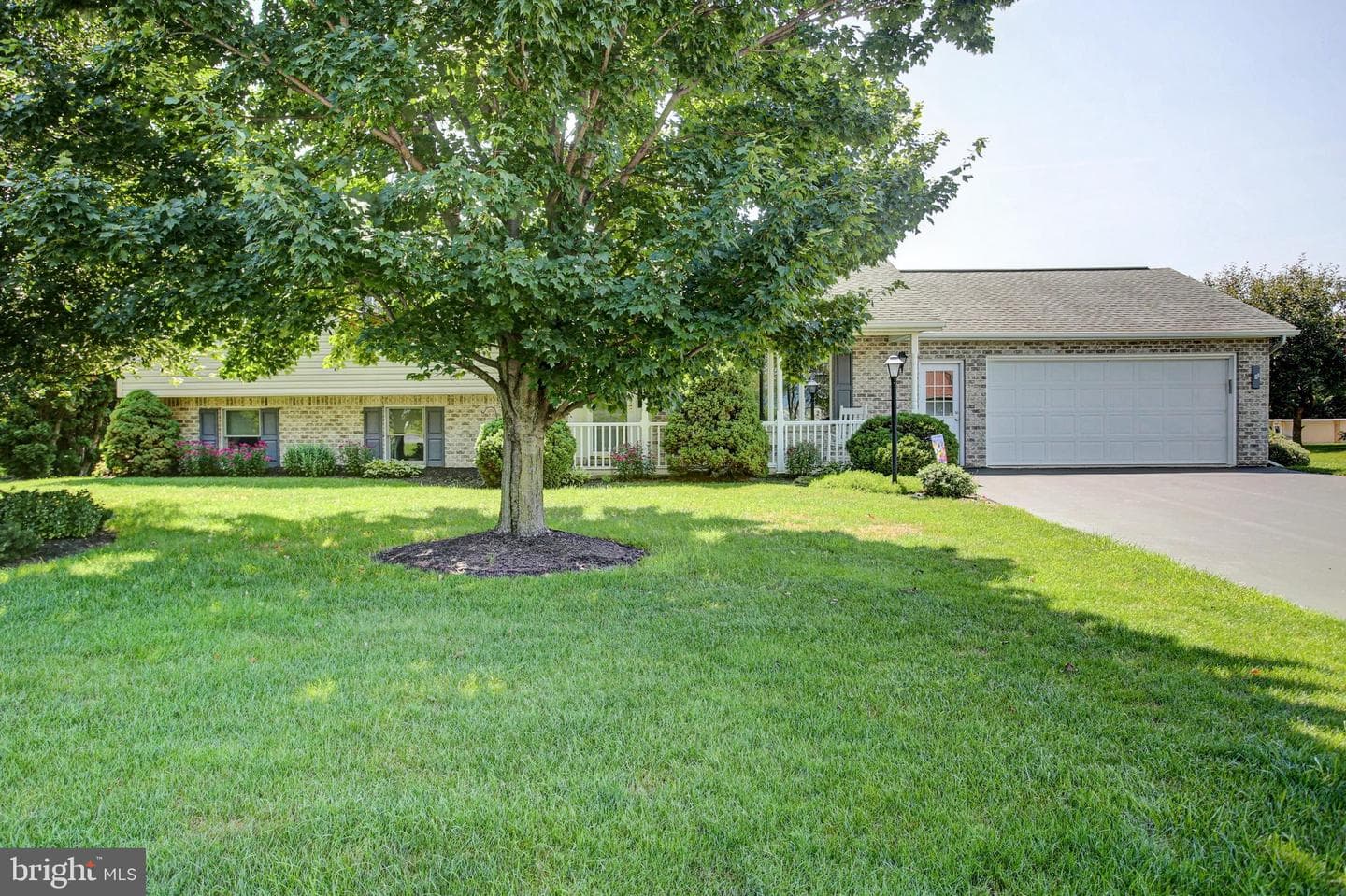 1407 Hamilton Hills Drive, Chambersburg