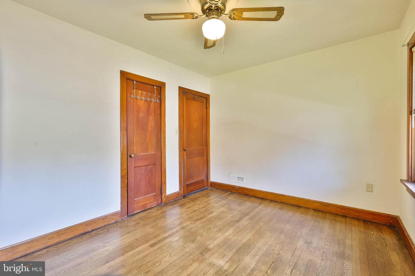 287 College Avenue photo 15