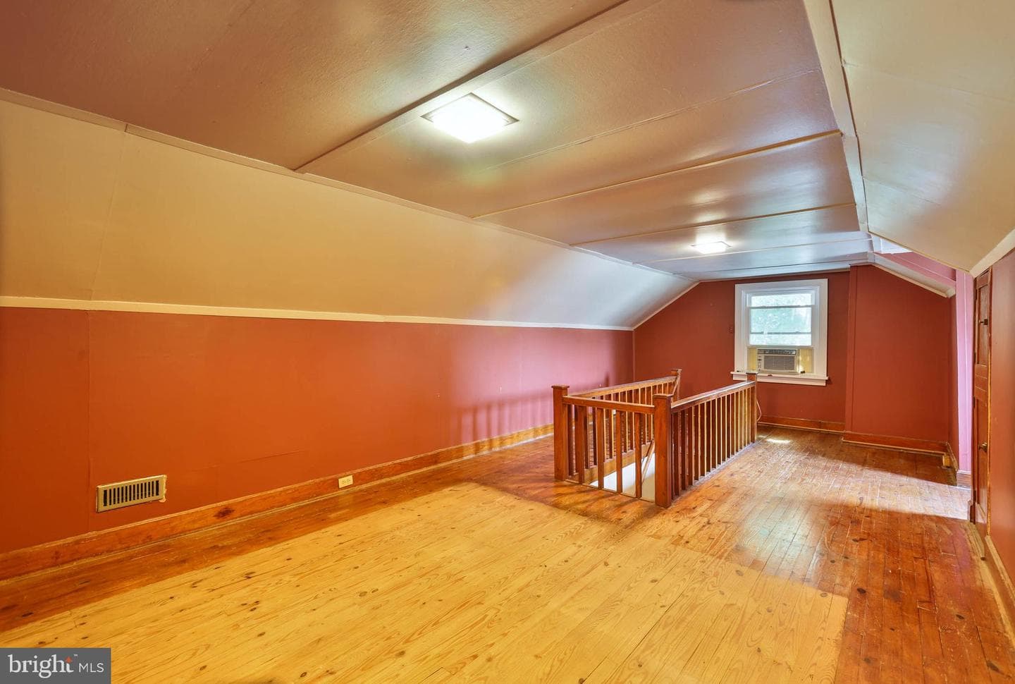 287 College Avenue photo 17