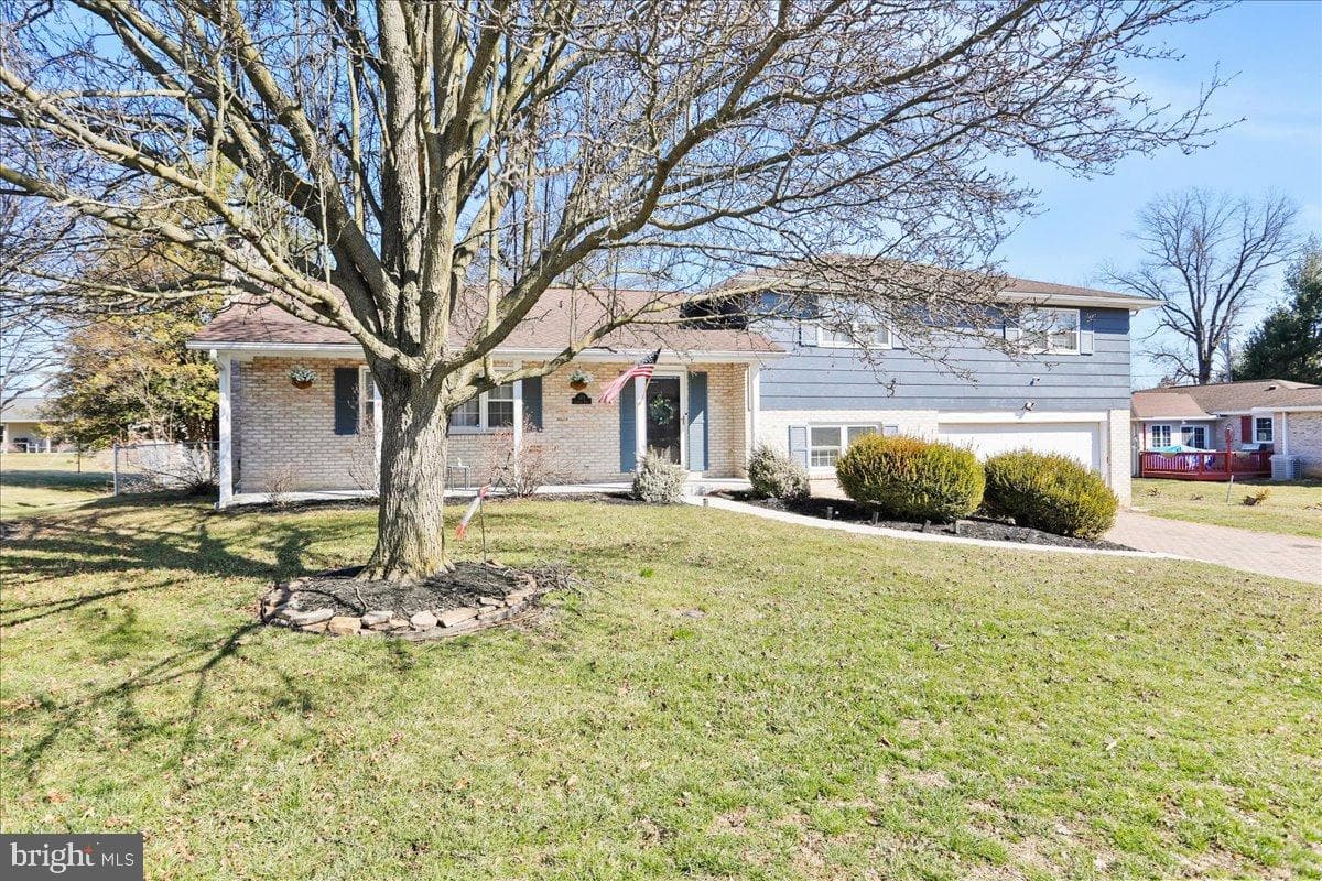 173 Colonial Drive photo 3