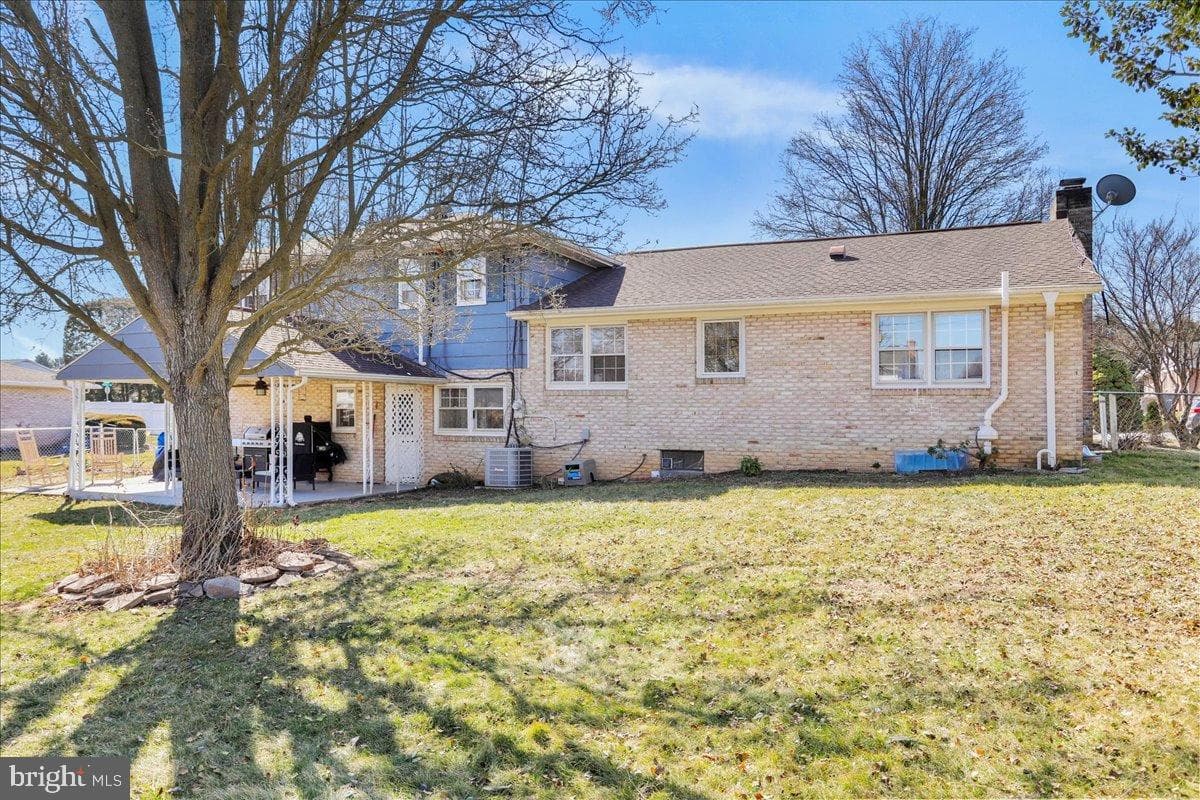 173 Colonial Drive photo 43