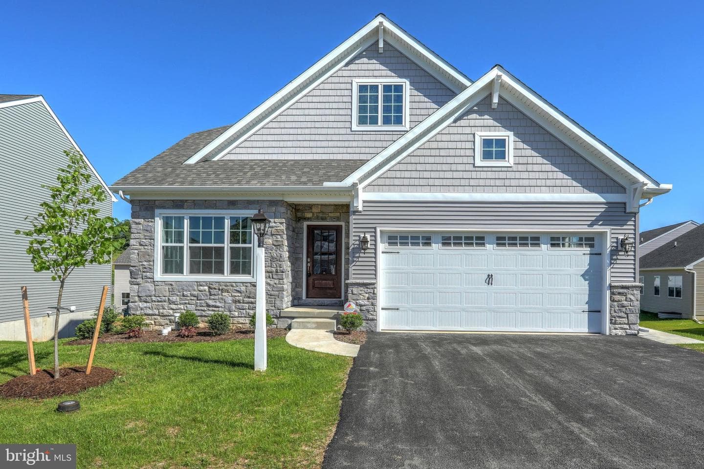 300 Sunset Avenue #andrews, Strasburg