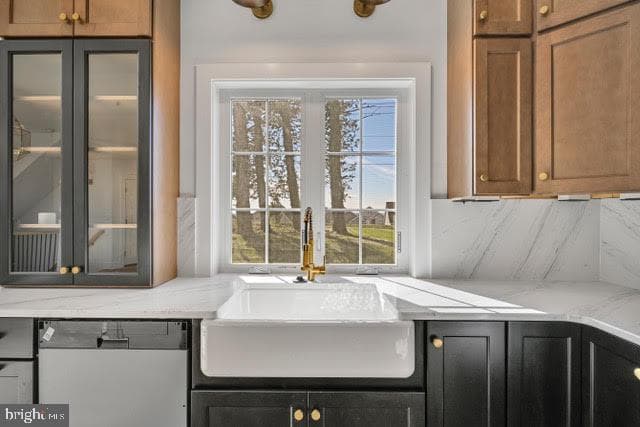 258 Weston Terrace photo 5