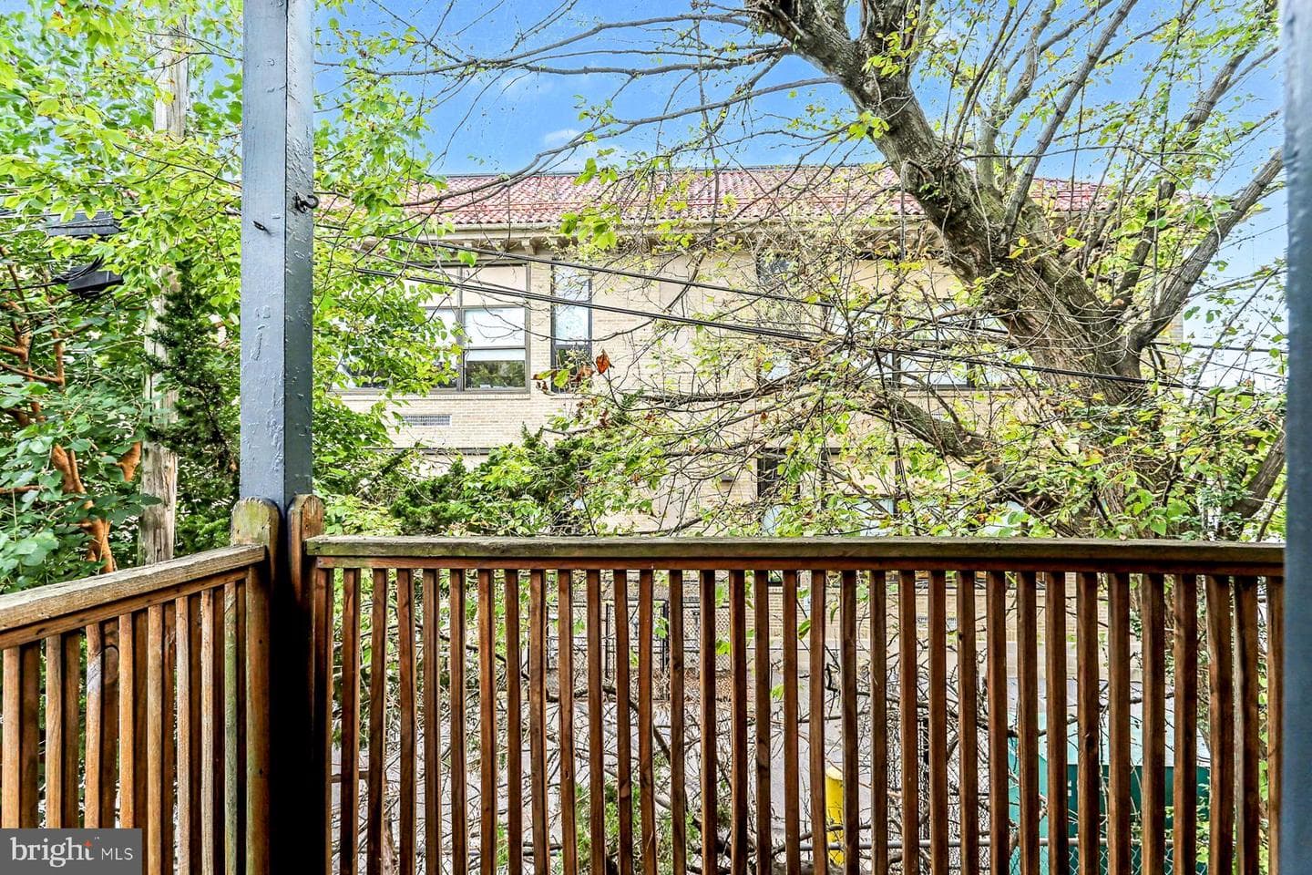 16 W Liberty Street photo 23
