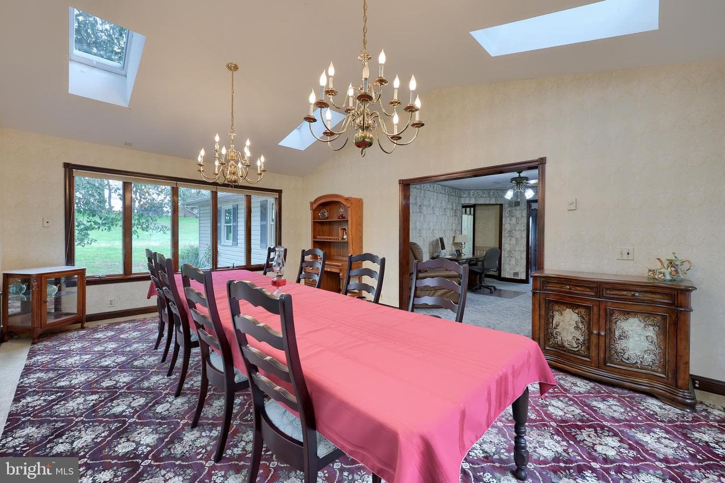 2435 Honeysuckle Lane photo 16