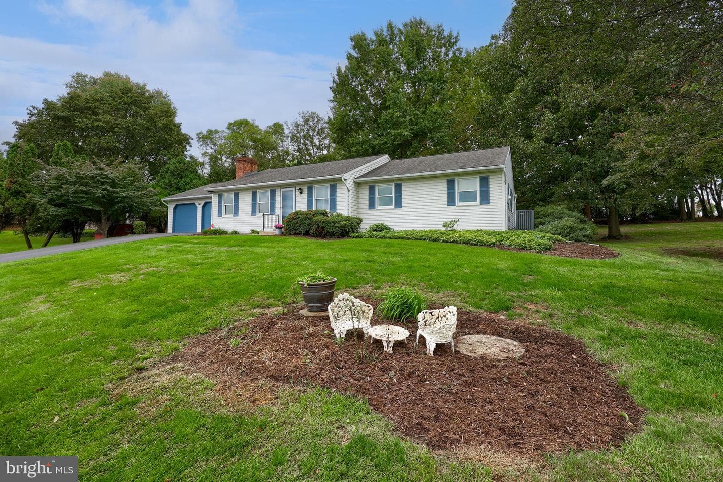 2435 Honeysuckle Lane photo 50