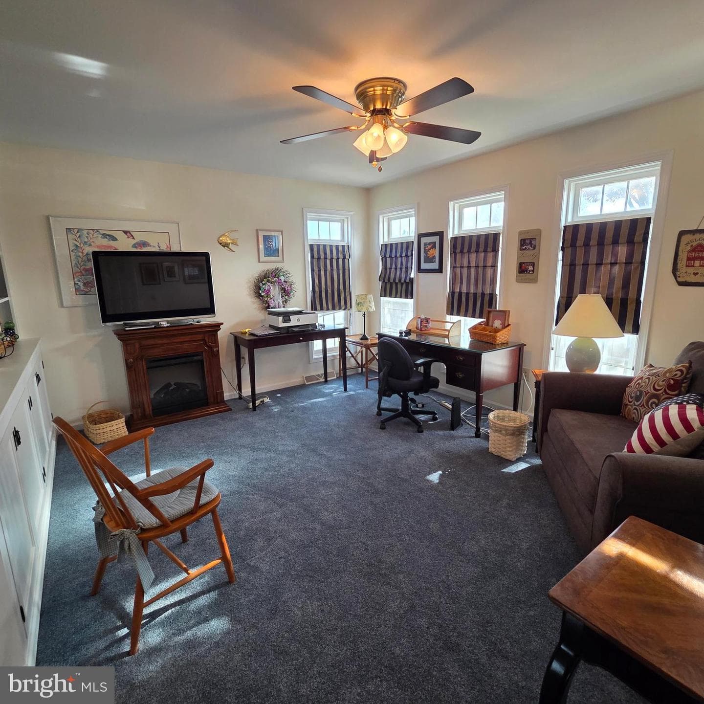 854 Cambridge Drive photo 28