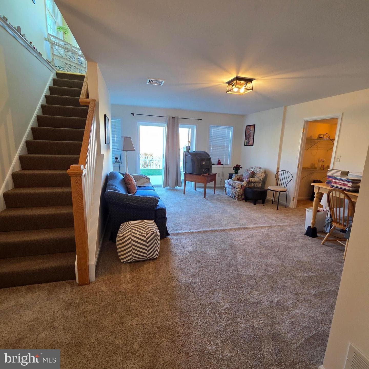 854 Cambridge Drive photo 29