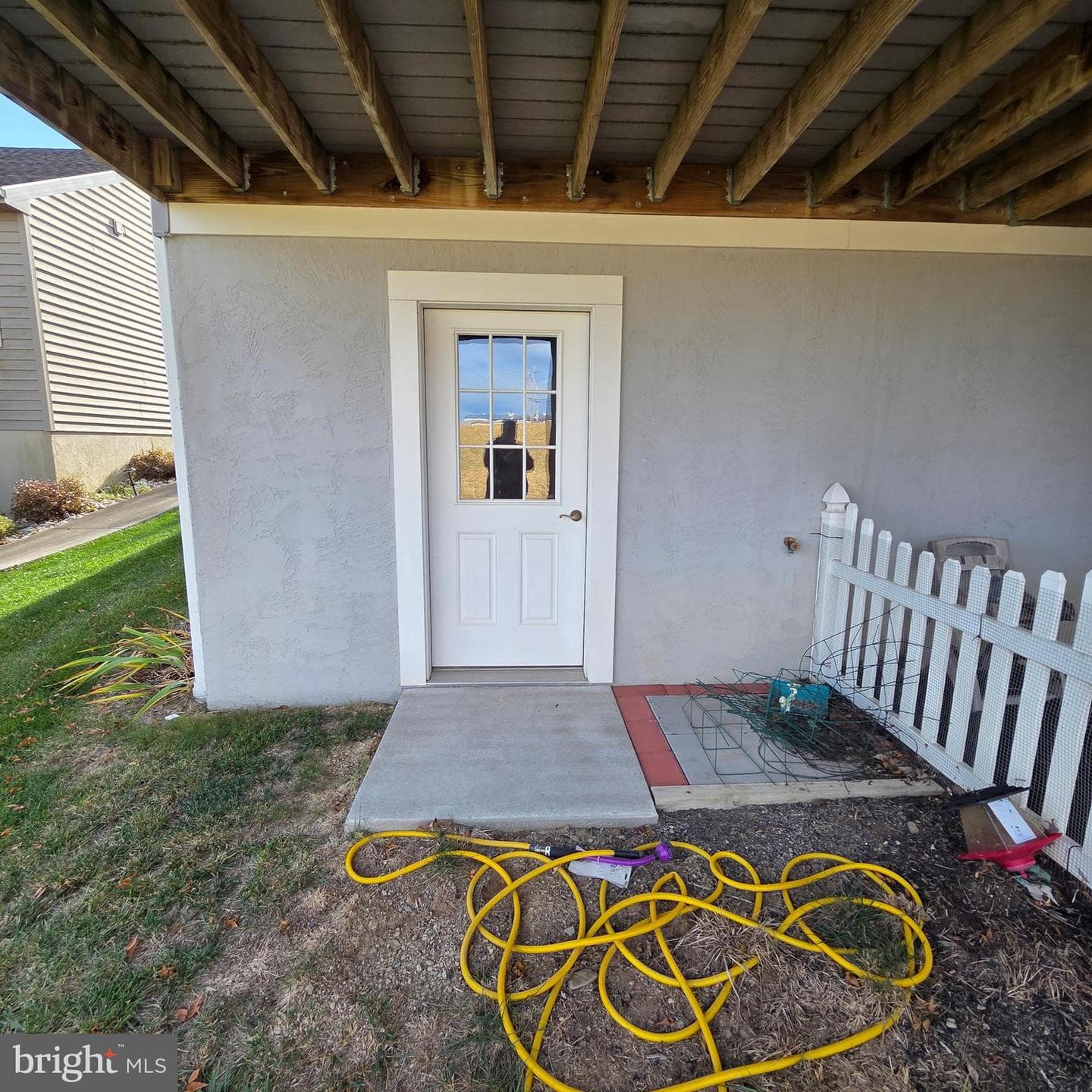 854 Cambridge Drive photo 35