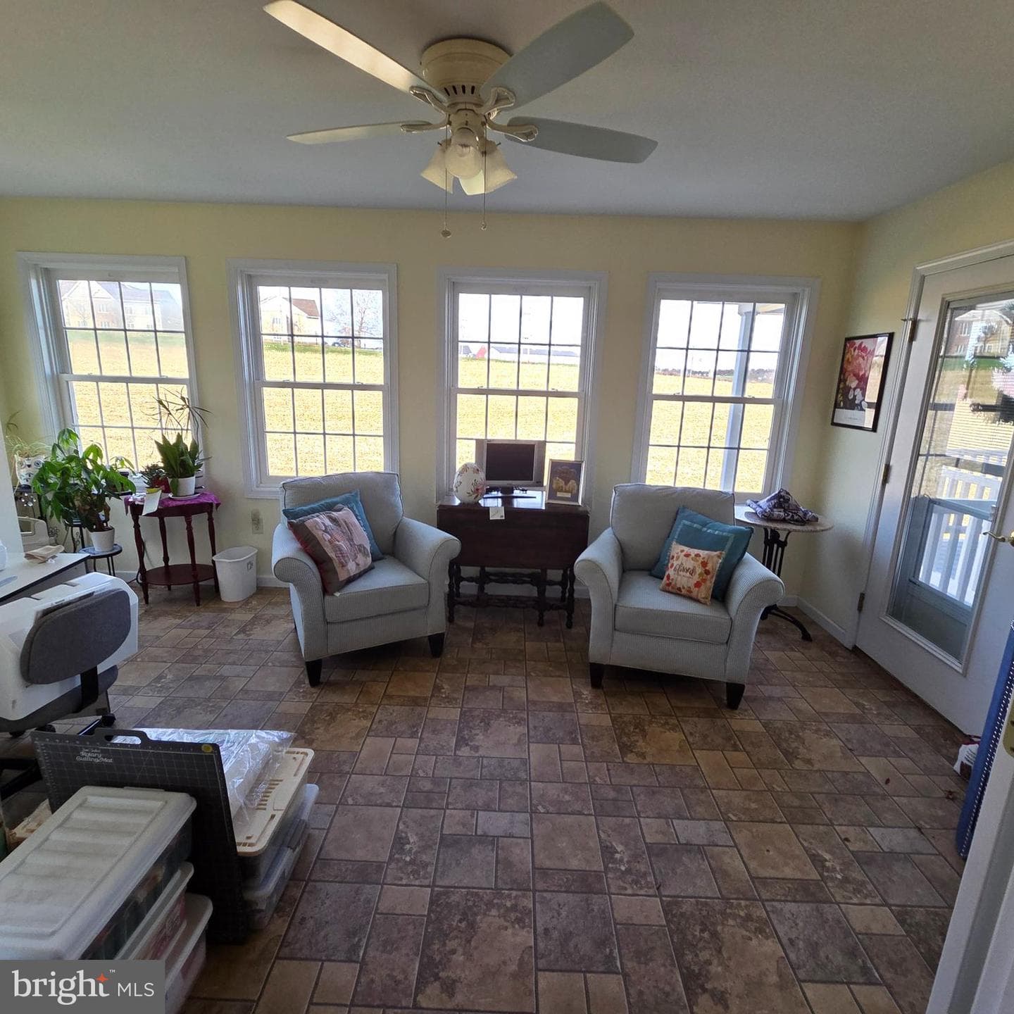 854 Cambridge Drive photo 6