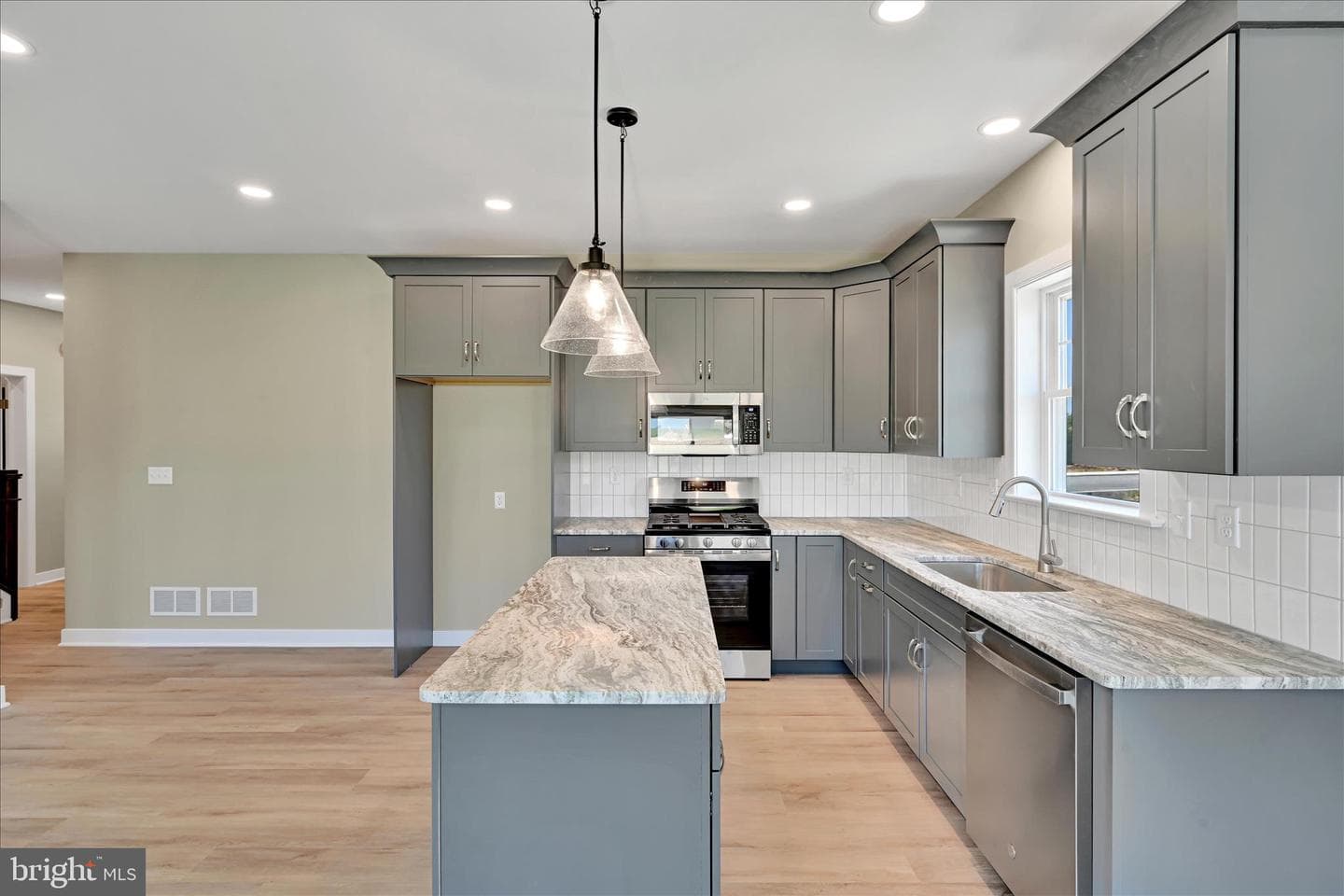 309 Ridgefield Drive photo 9