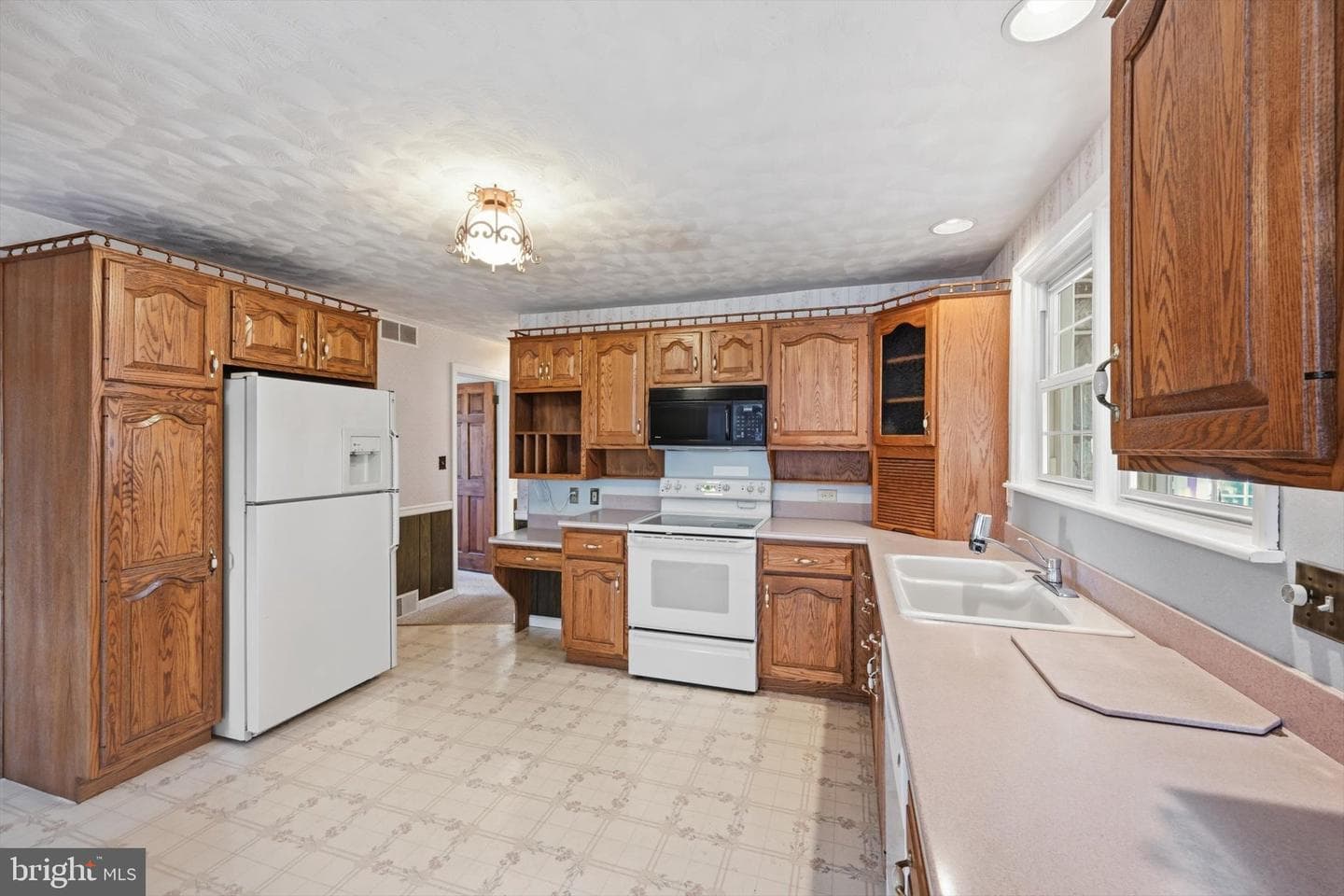 535 S 6th Street photo 11