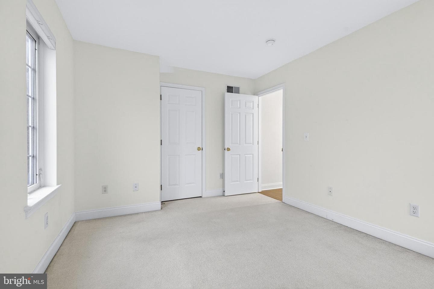 701 Woodfield Drive photo 35