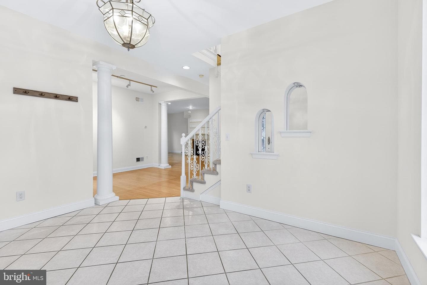701 Woodfield Drive photo 6