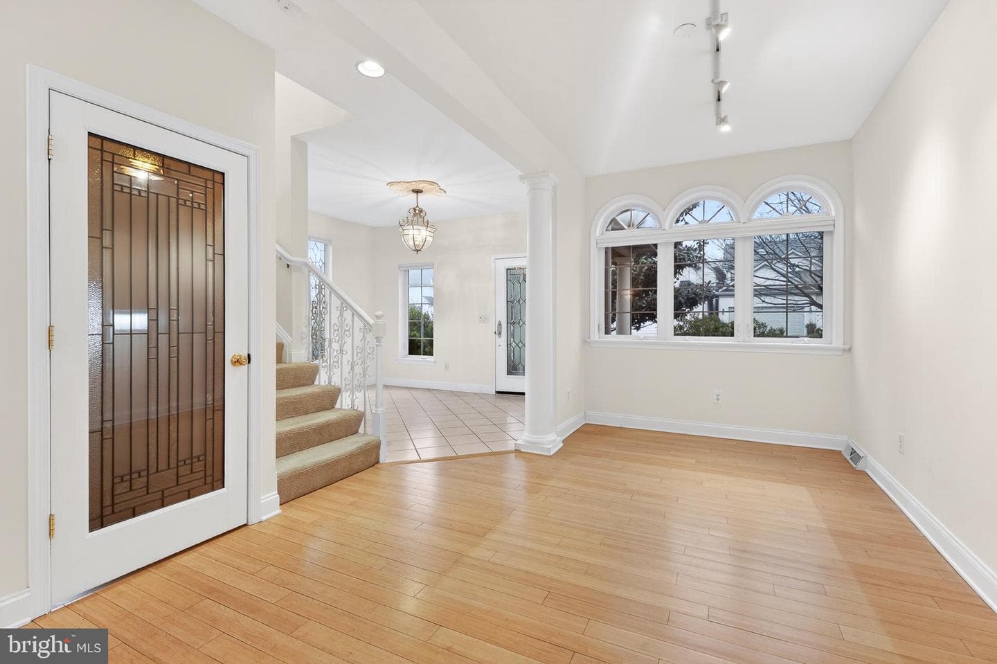 701 Woodfield Drive photo 9