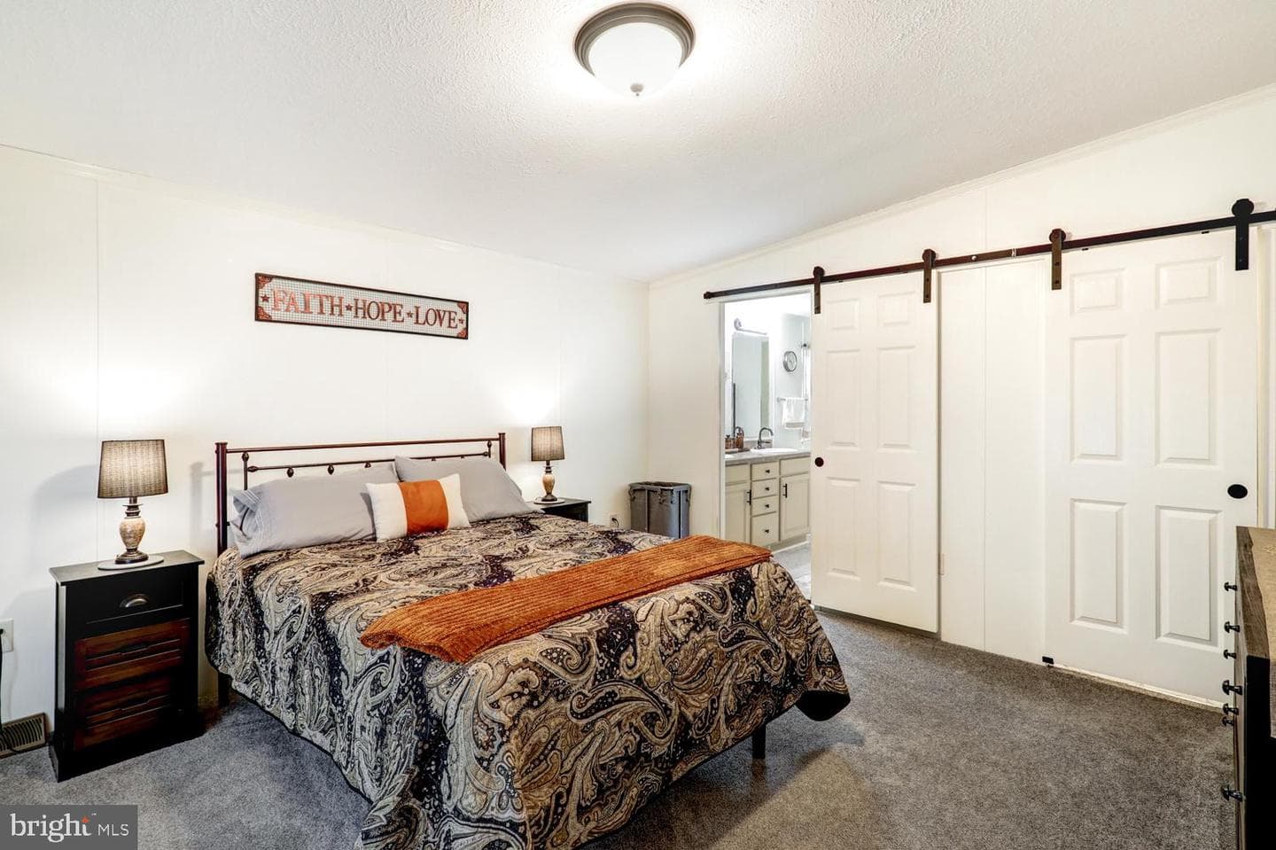 64 Ridgewood Manor photo 28