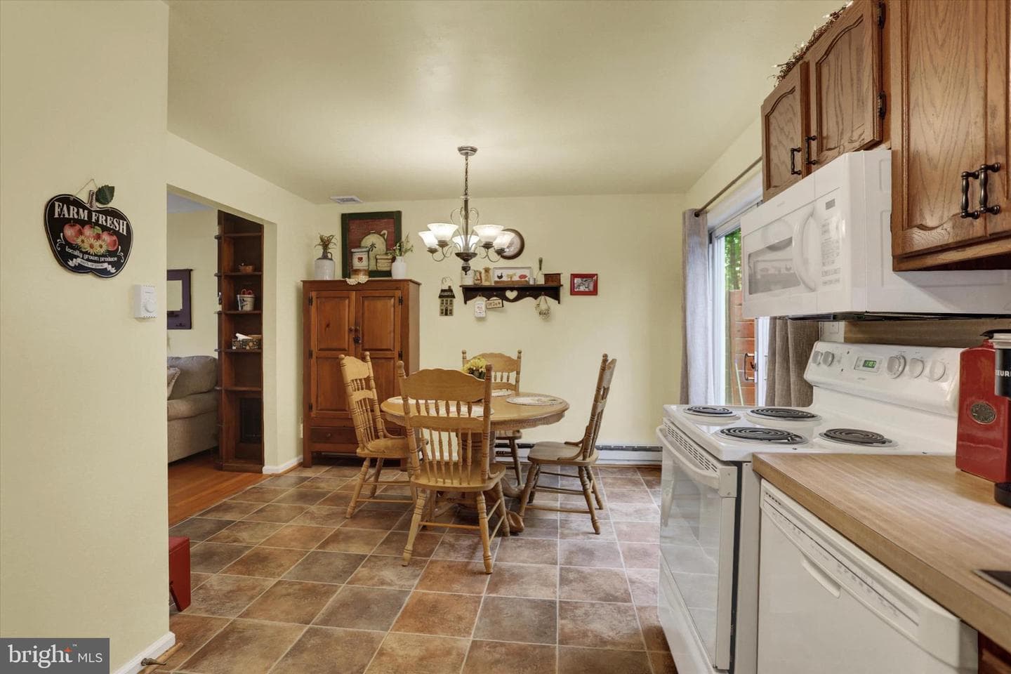 183 Stone House Lane photo 9