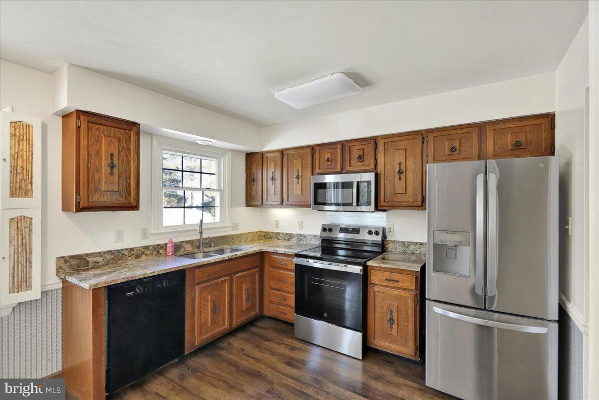 2439 Cypress Drive photo 16