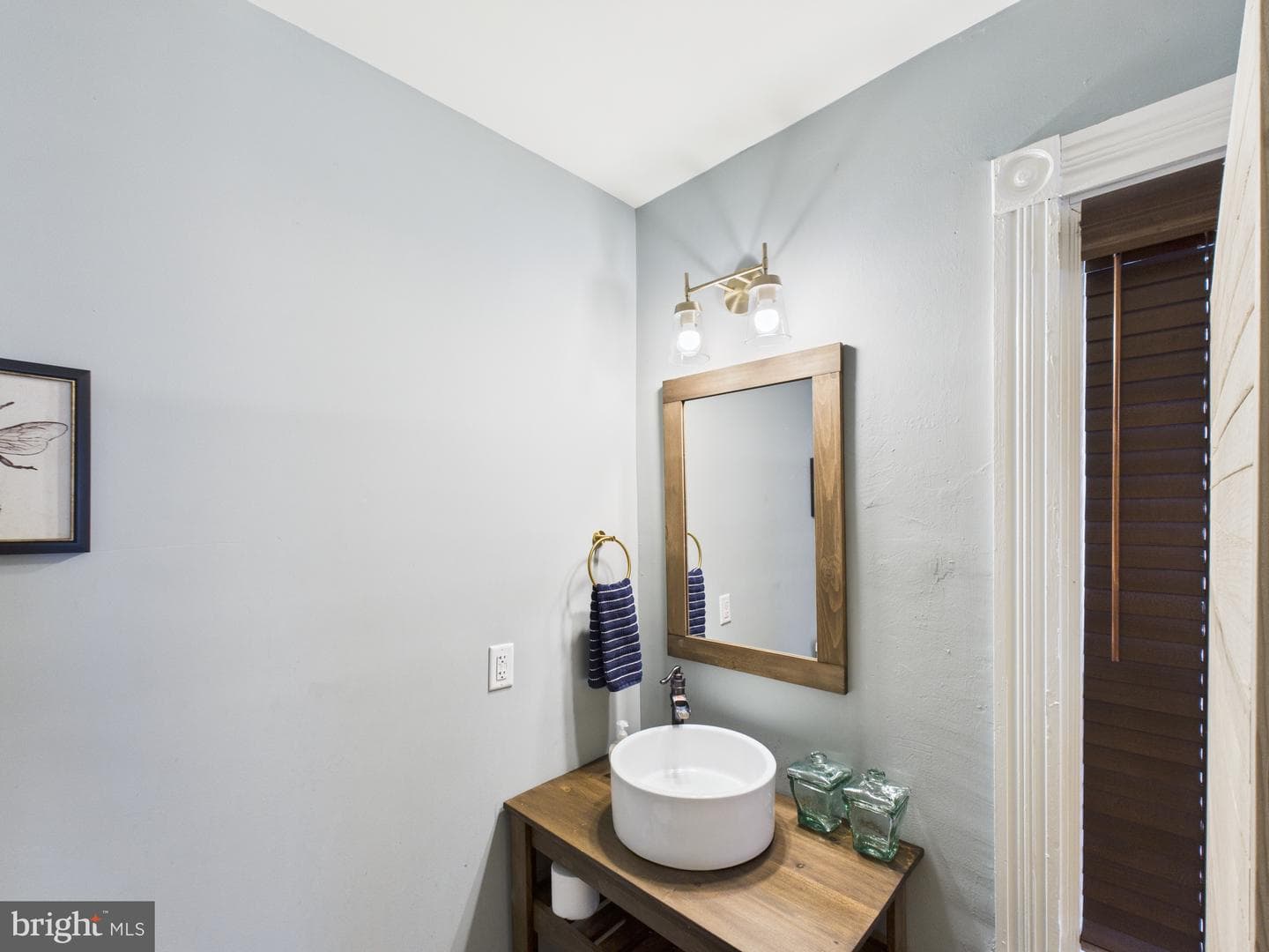305 W Lemon Street photo 17