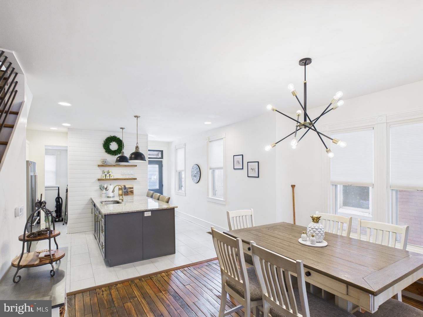 305 W Lemon Street photo 7
