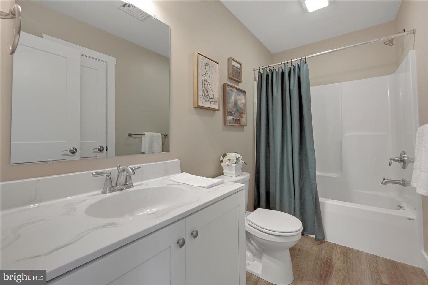 256 Pilgrim Drive photo 26