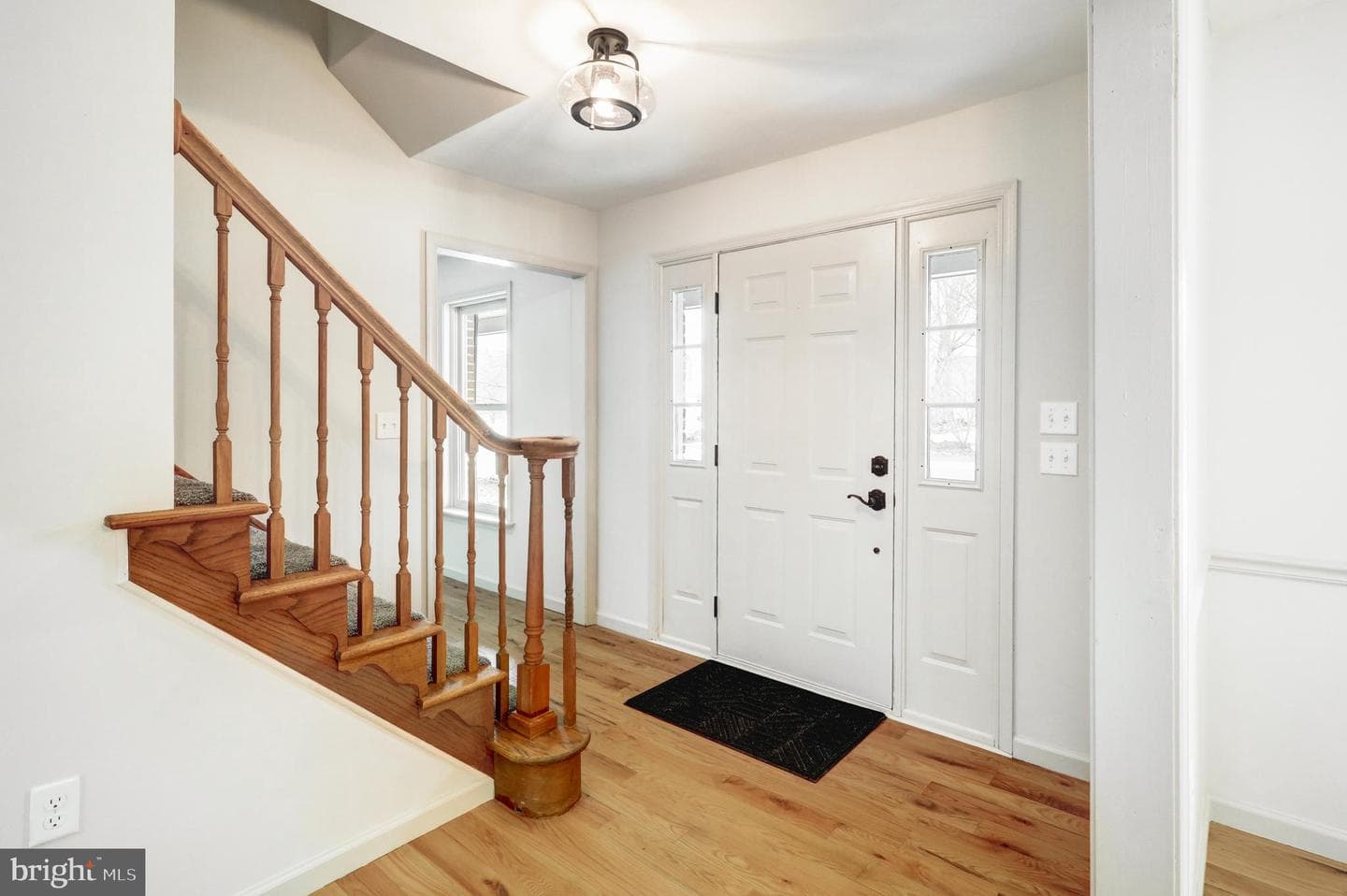 152 Kings Gate Drive photo 2