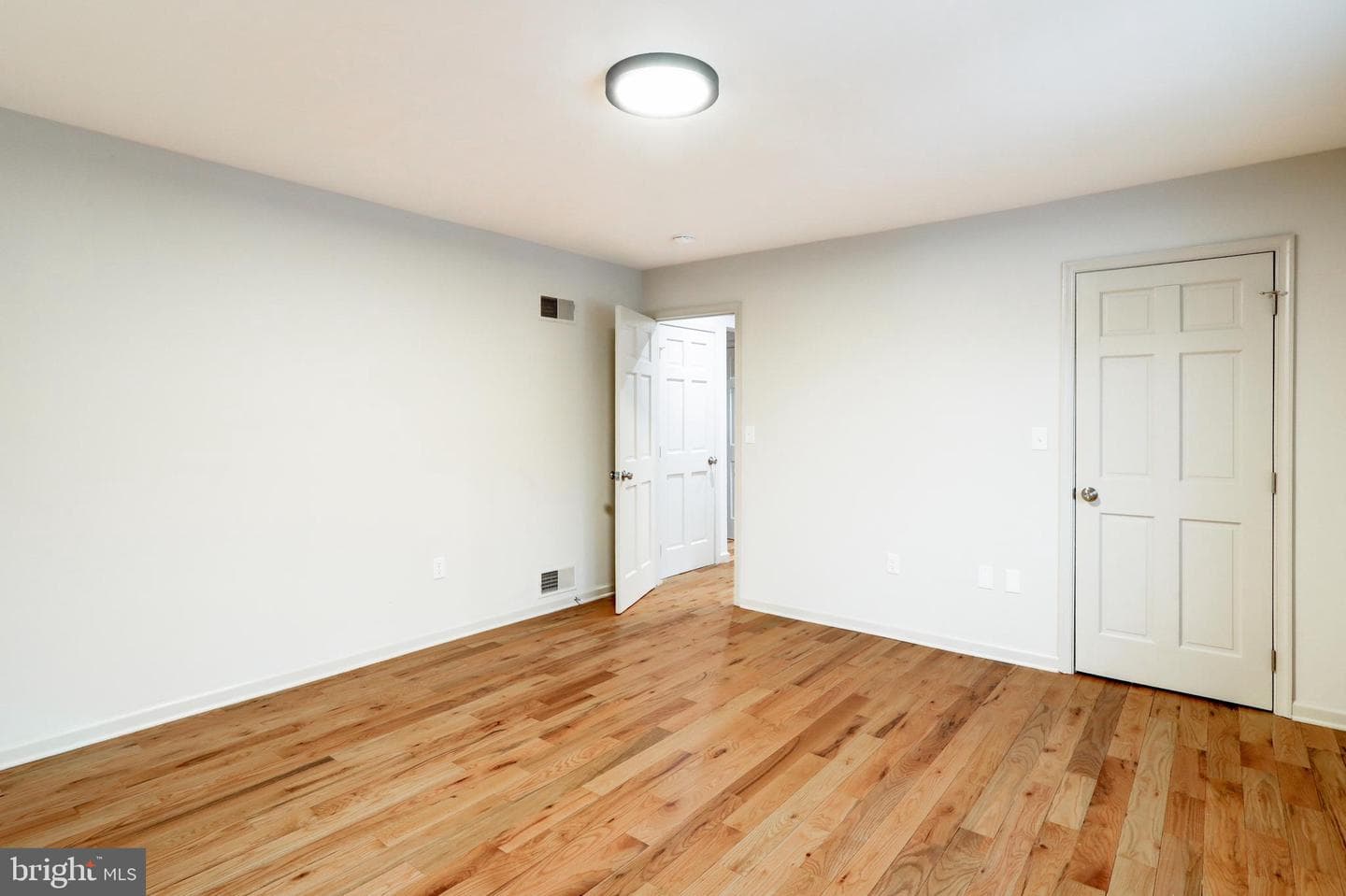 152 Kings Gate Drive photo 22