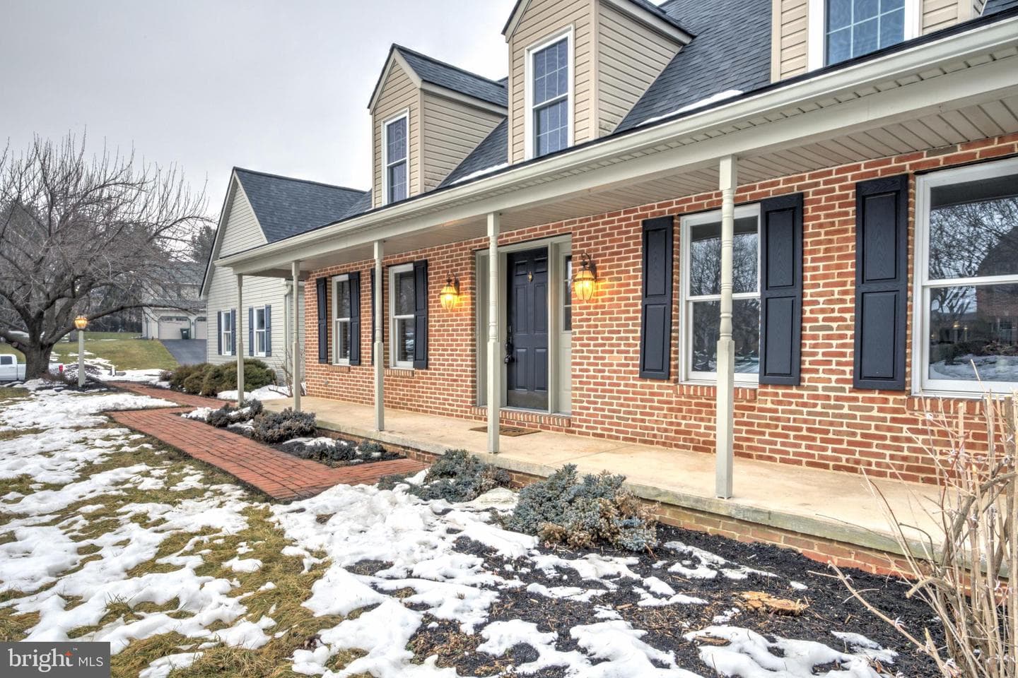 152 Kings Gate Drive photo 37