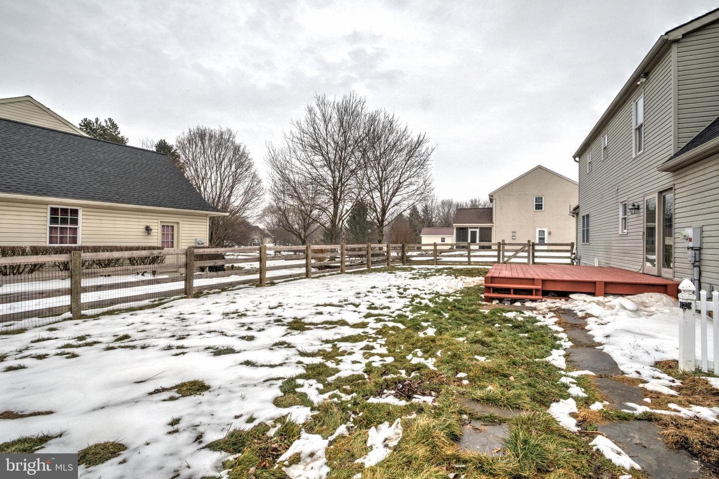 152 Kings Gate Drive photo 45