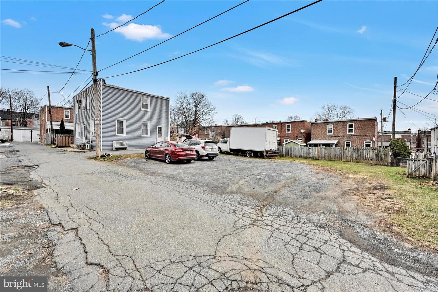 132 Reo Avenue photo 33