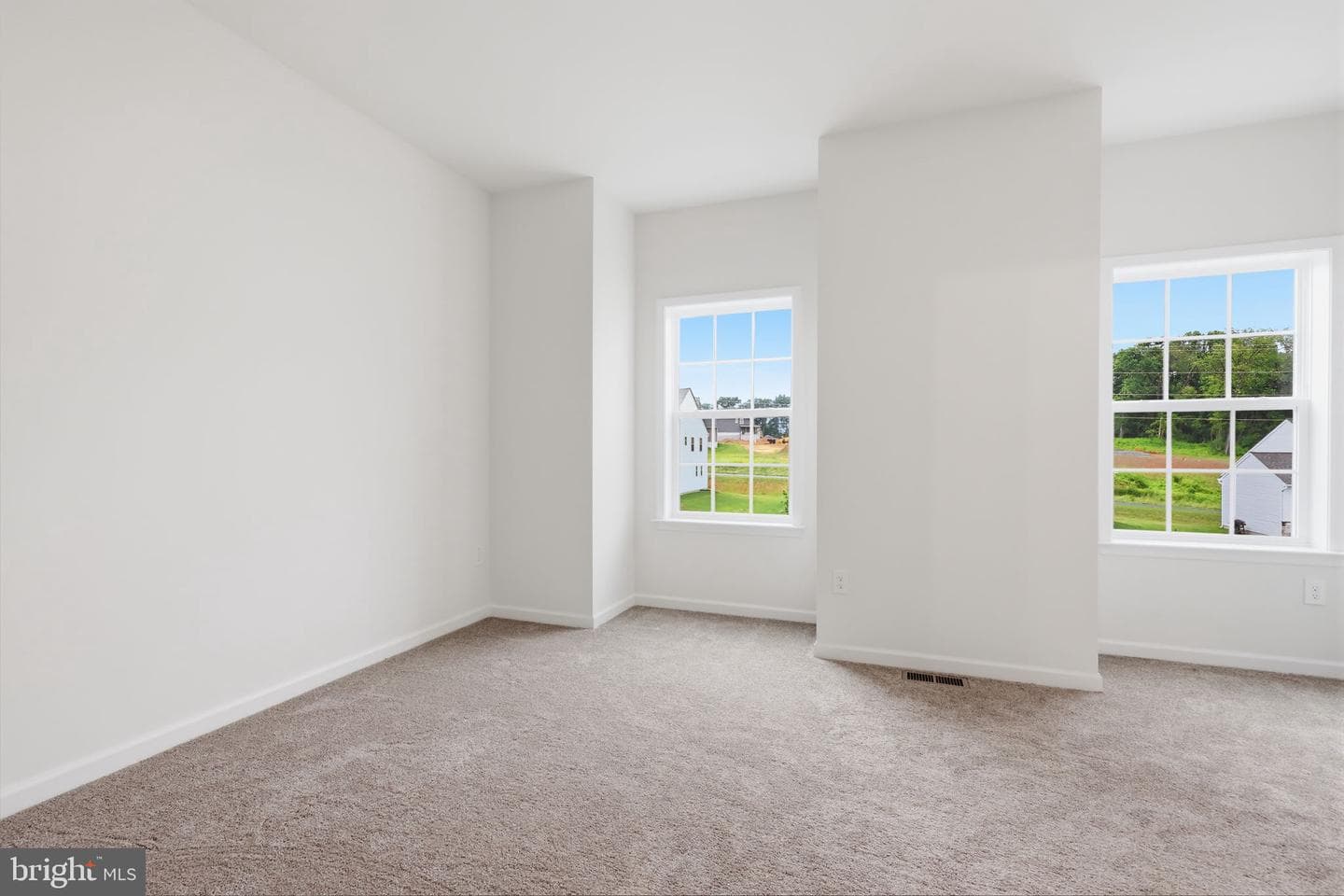 113 Cameron Lane photo 36