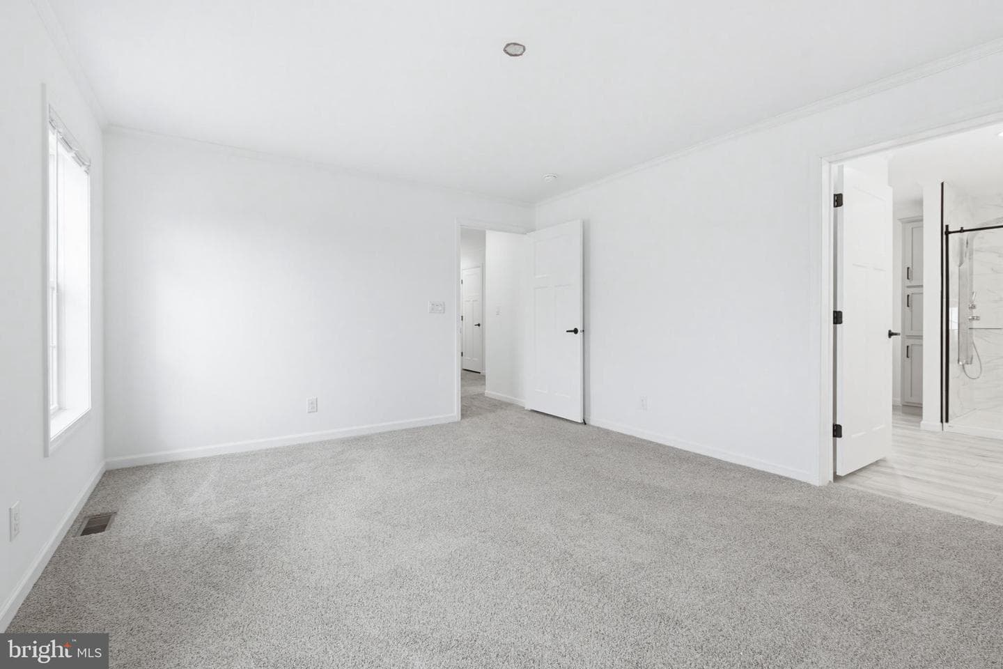 443 Eastwood Ln photo 23