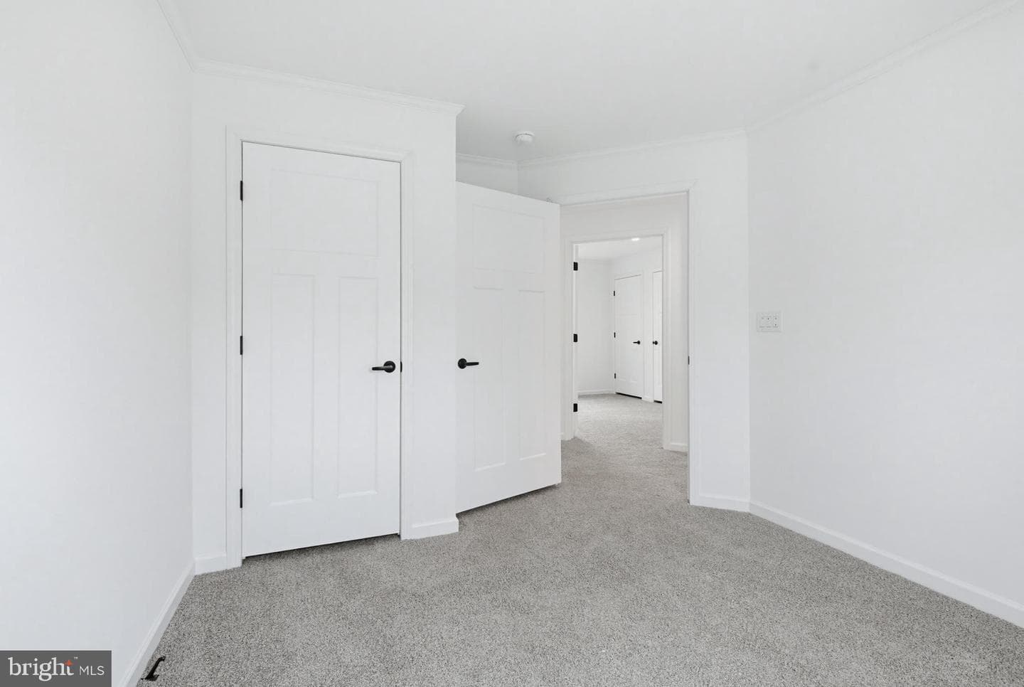 443 Eastwood Ln photo 26