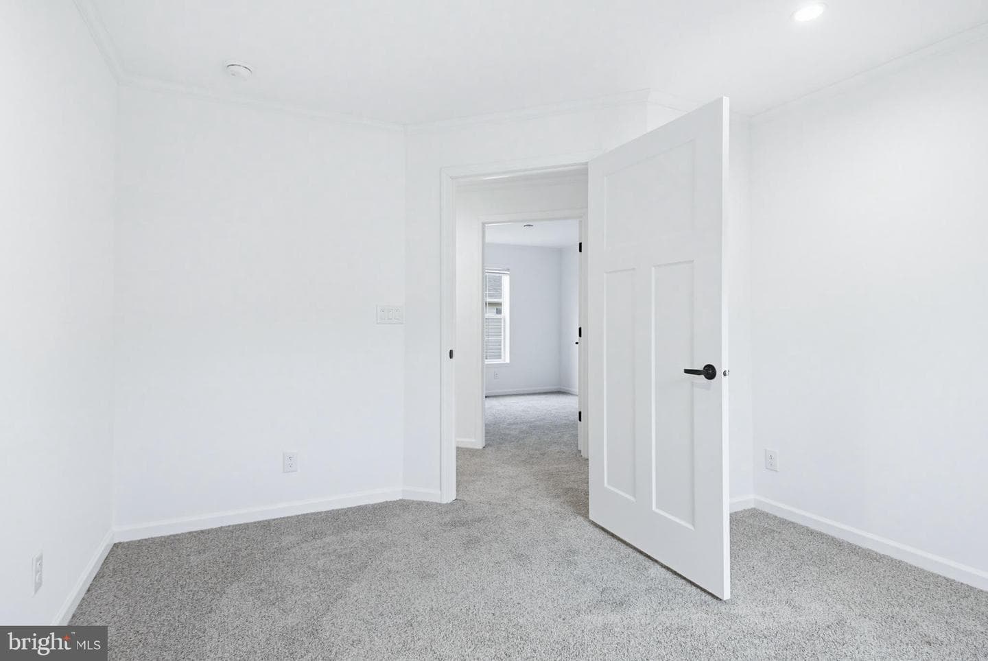 443 Eastwood Ln photo 28