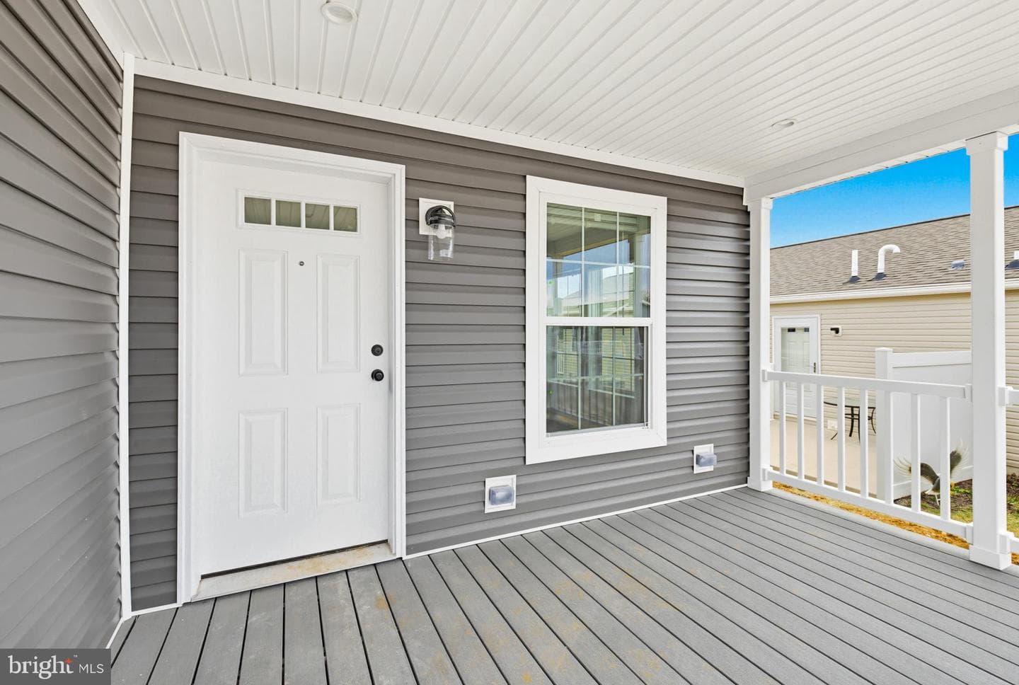 443 Eastwood Ln photo 3
