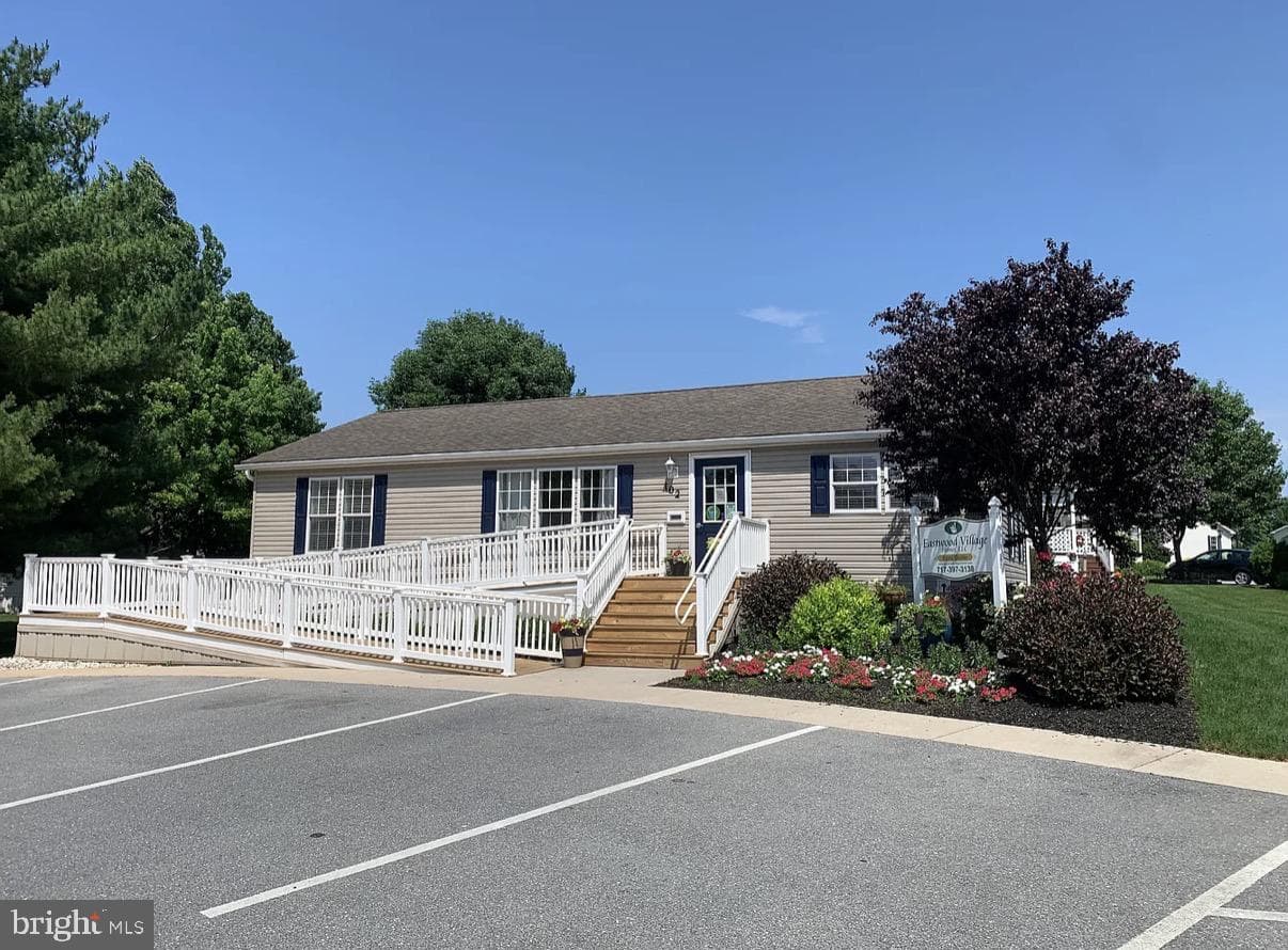 443 Eastwood Ln photo 35