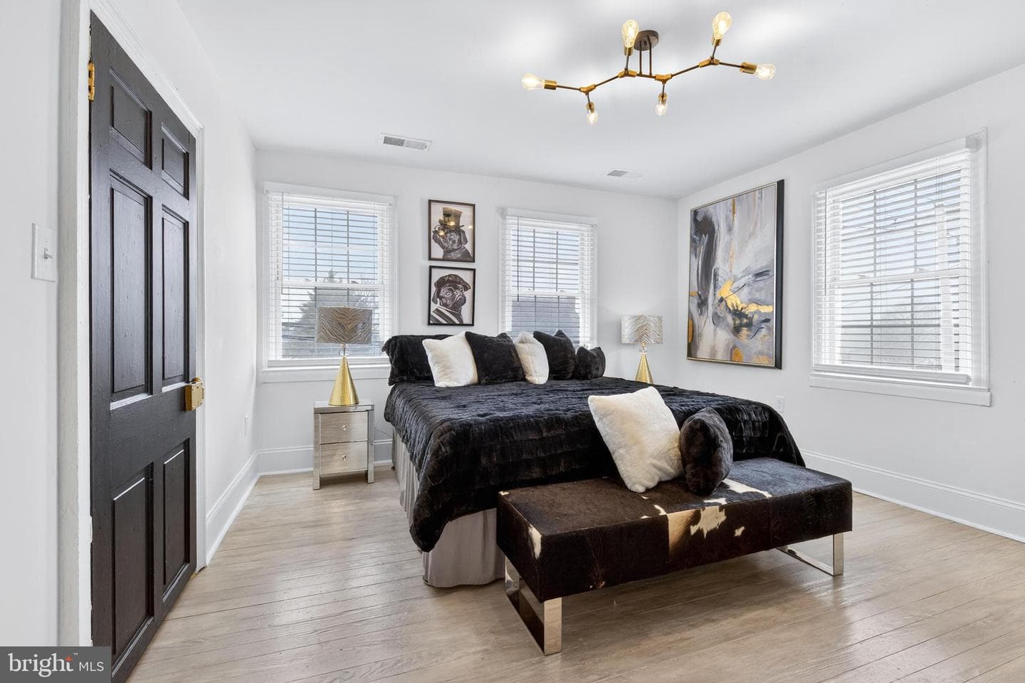 1529 Village Road photo 18