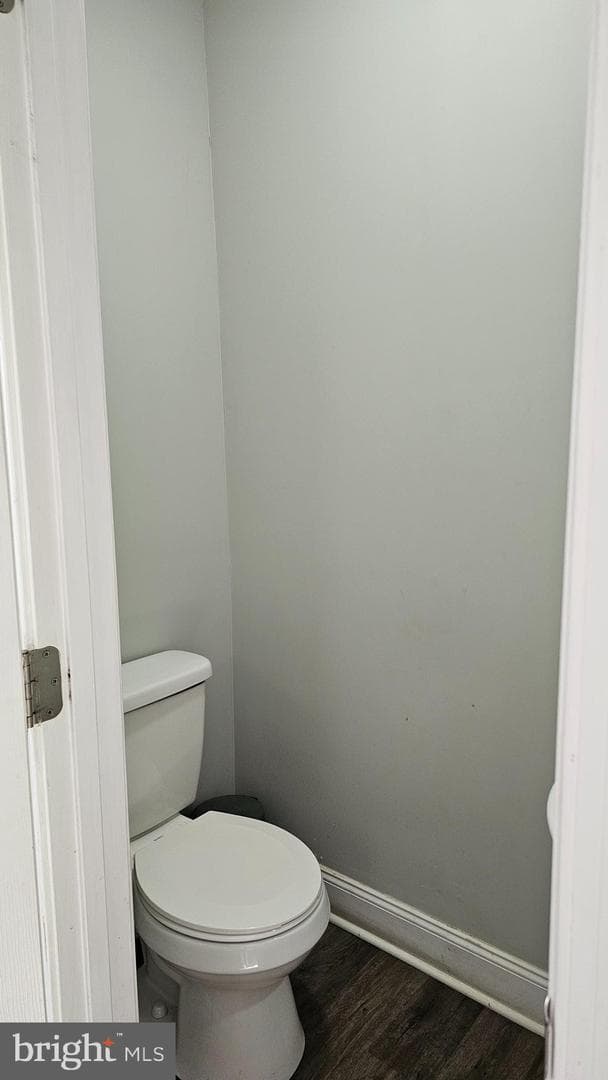 332 Perry Street photo 10