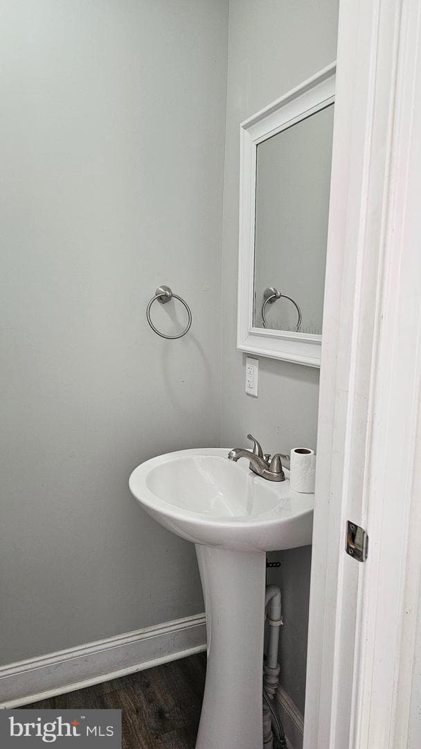 332 Perry Street photo 11