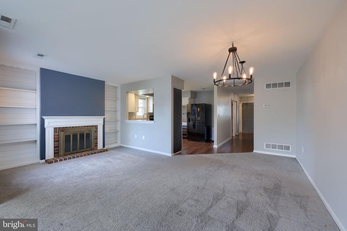 100 Pepperton Court photo 13