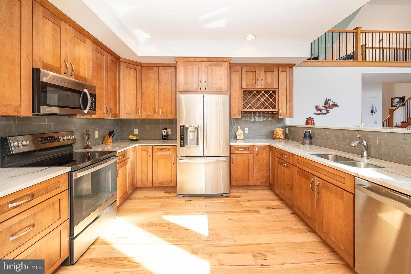 115 Monument Drive photo 9