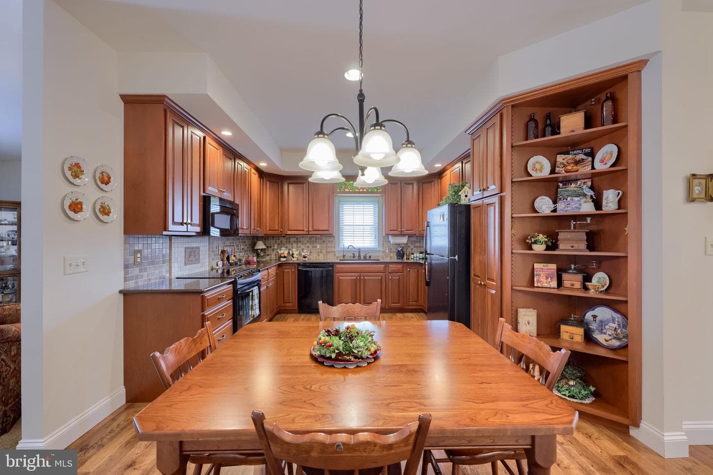 900 Cambridge Drive photo 23