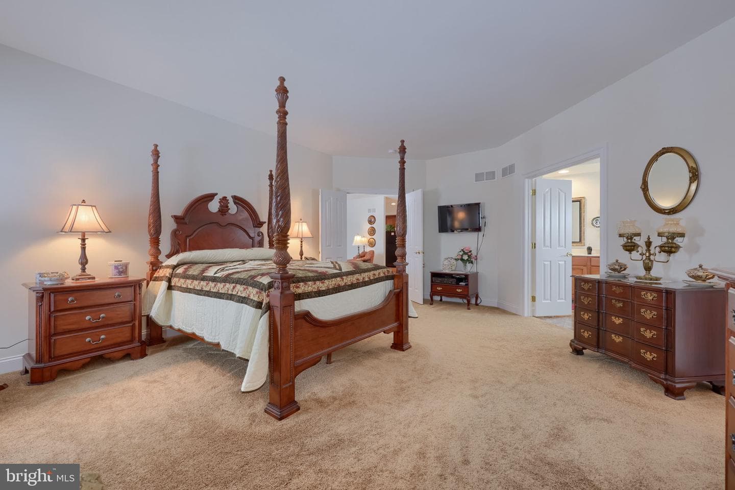 900 Cambridge Drive photo 33