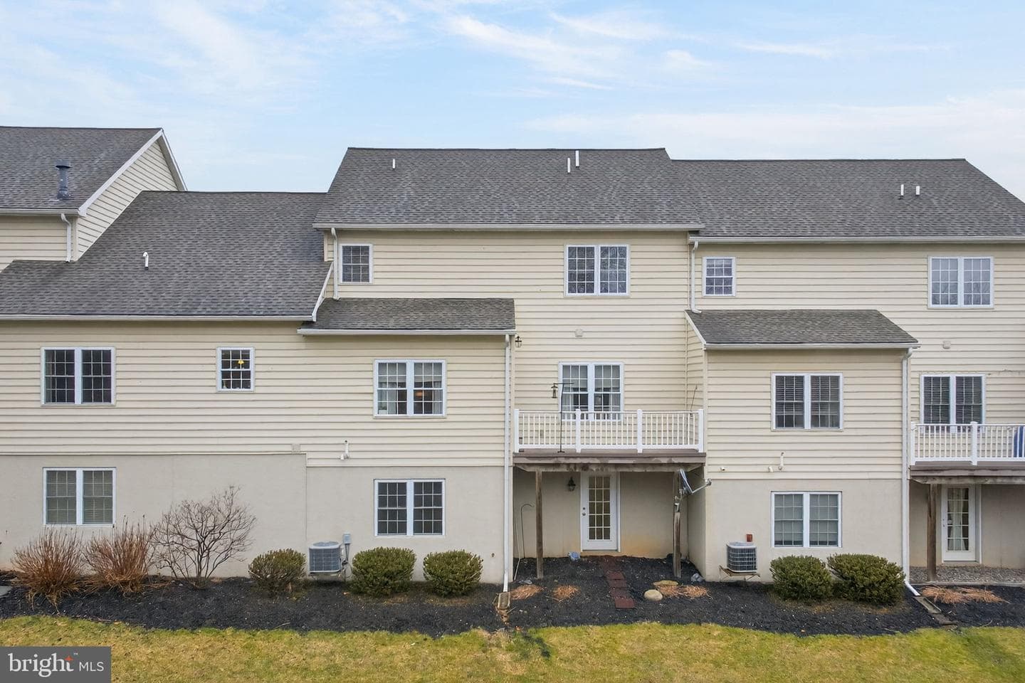 340 Wendover Way photo 32