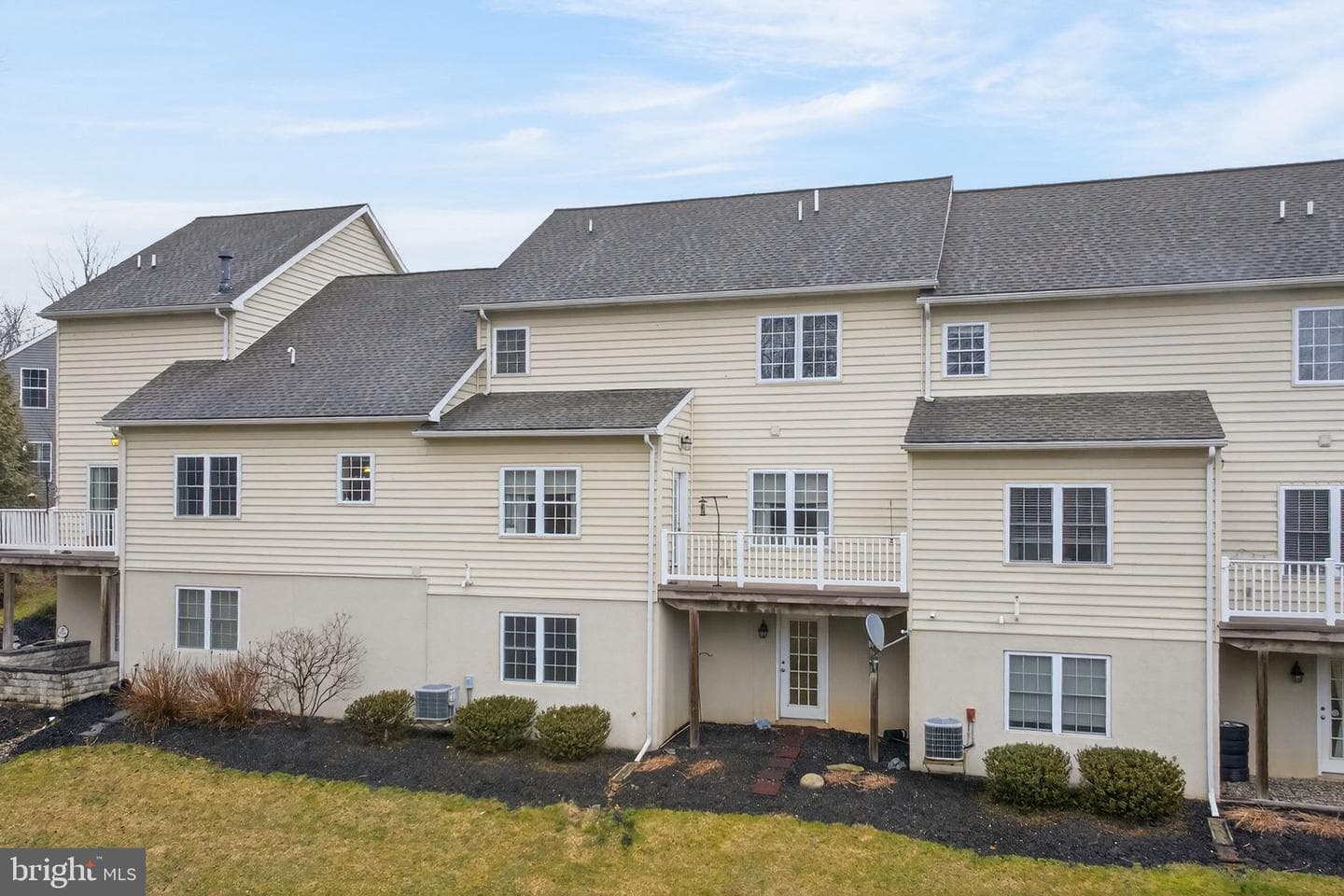 340 Wendover Way photo 33